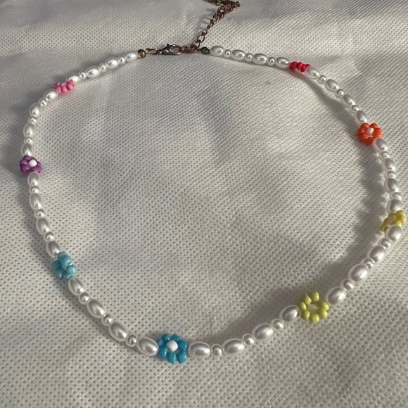 Freshwater Pearl Choker Necklace - Picture 2 of 8